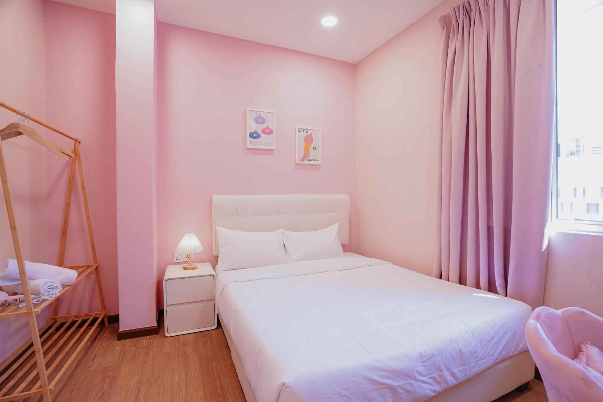 Pink Cabana Hotel George Town Exterior photo