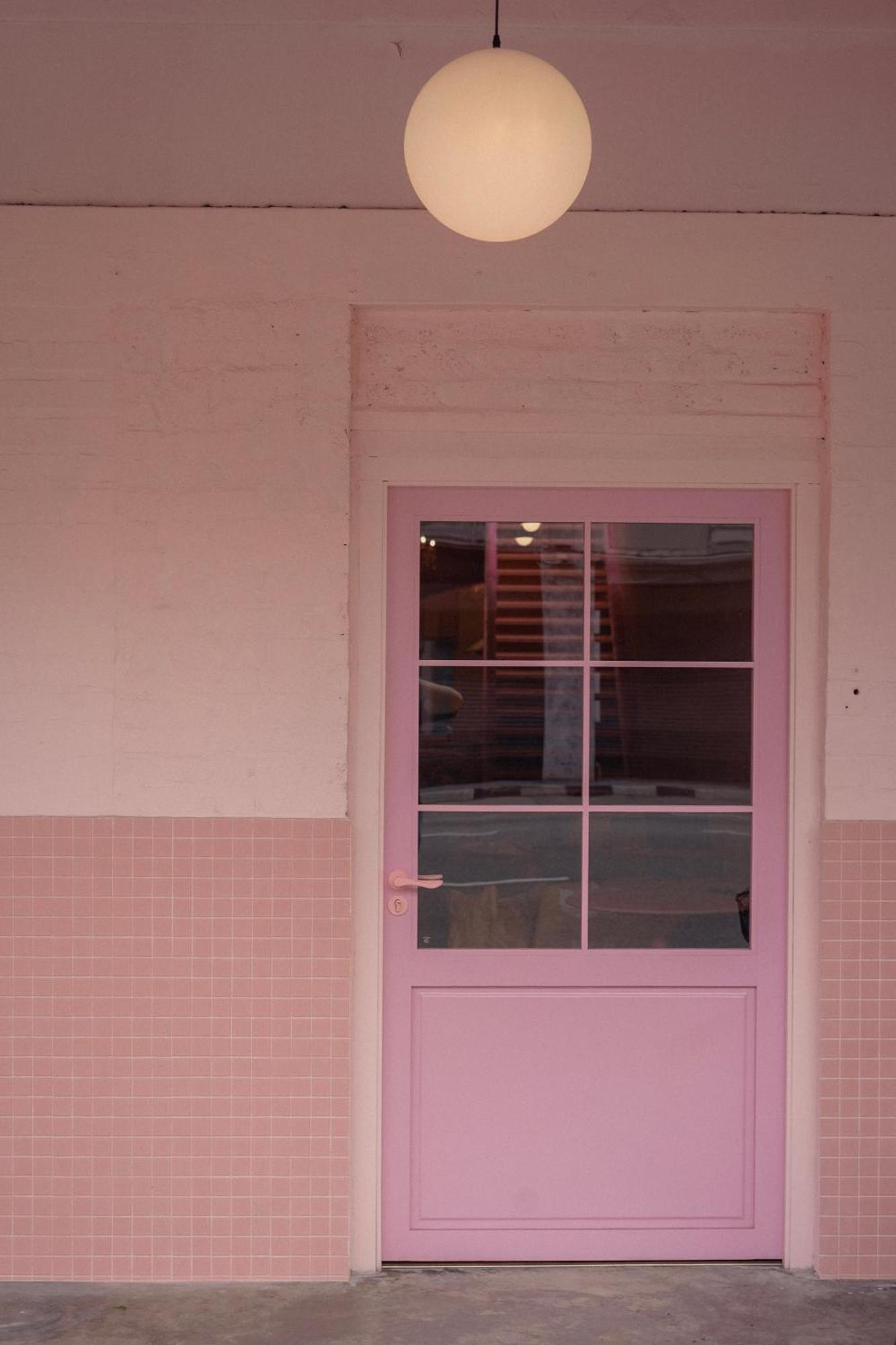 Pink Cabana Hotel George Town Exterior photo